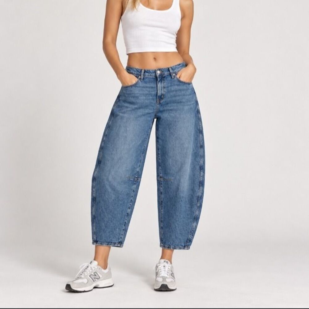 Gap High-Rise Baggy Barrel Leg Crop Jeans In Medium Indigo Denim Size 14/32R